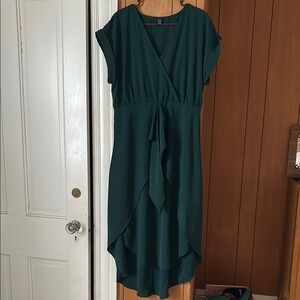 Elegant Green Women's Dress